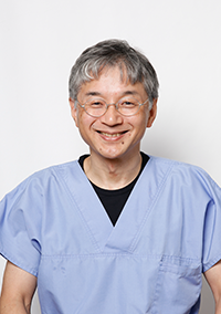 医師　山中 克郎